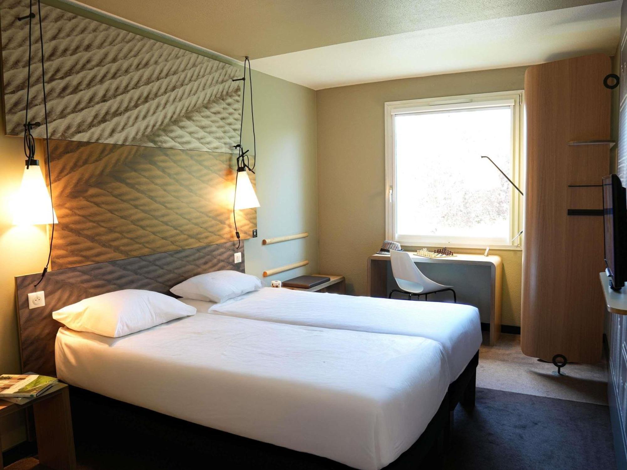 Ibis Caen Porte De Bretagne Bretteville-sur-Odon Экстерьер фото